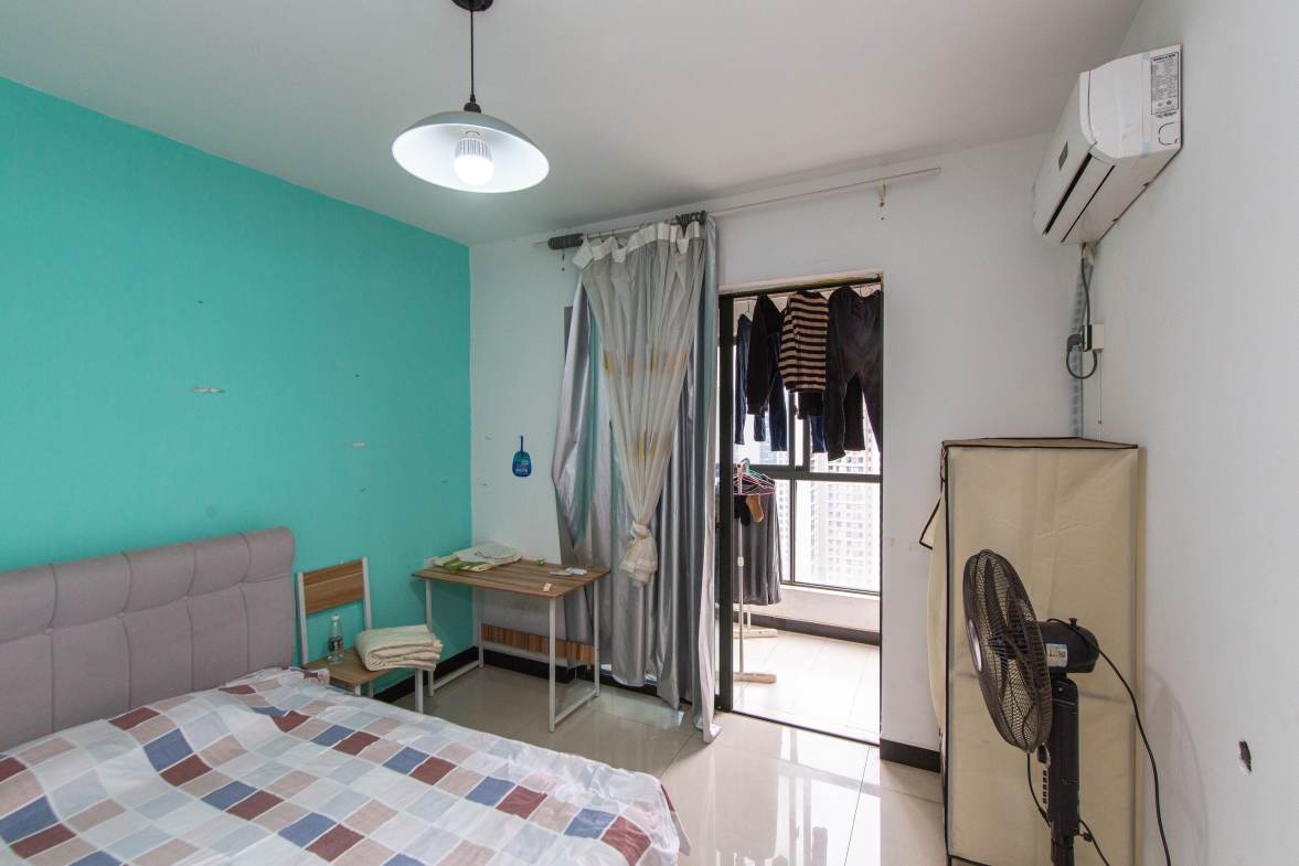 兴旺正佳广场（金石雅苑）  3室2厅1卫    102.0万卧室