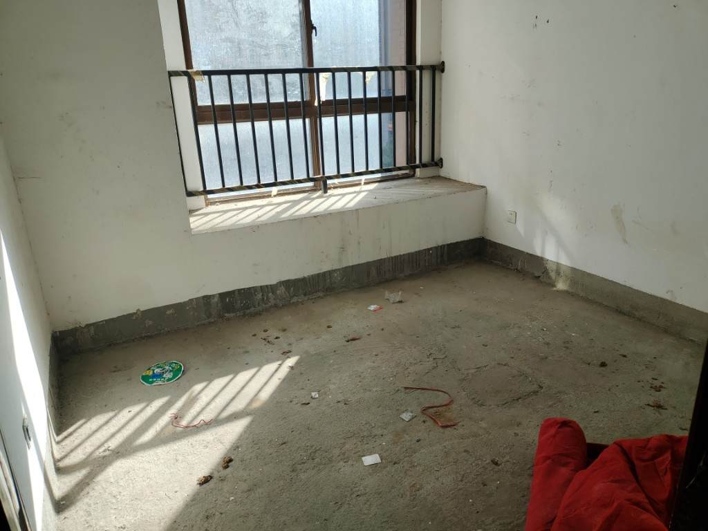 湖湾世景  3室2厅1卫    1500.0元/月室内图