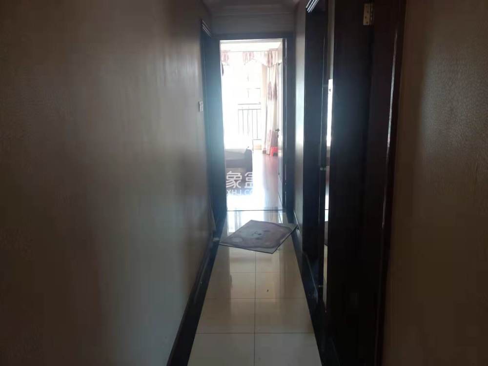 郡原居里 3室2厅1卫 1800.0元/月