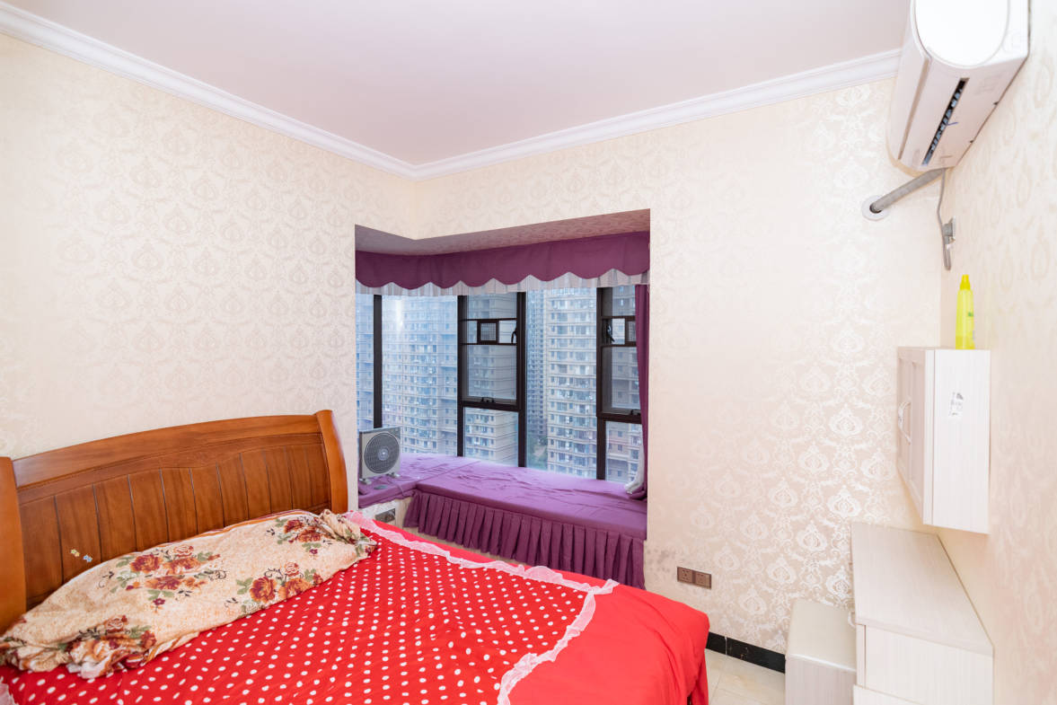 润和紫郡一期  2室2厅1卫    73.0万 润和紫郡一期  2室2厅1卫    73.0万卧室