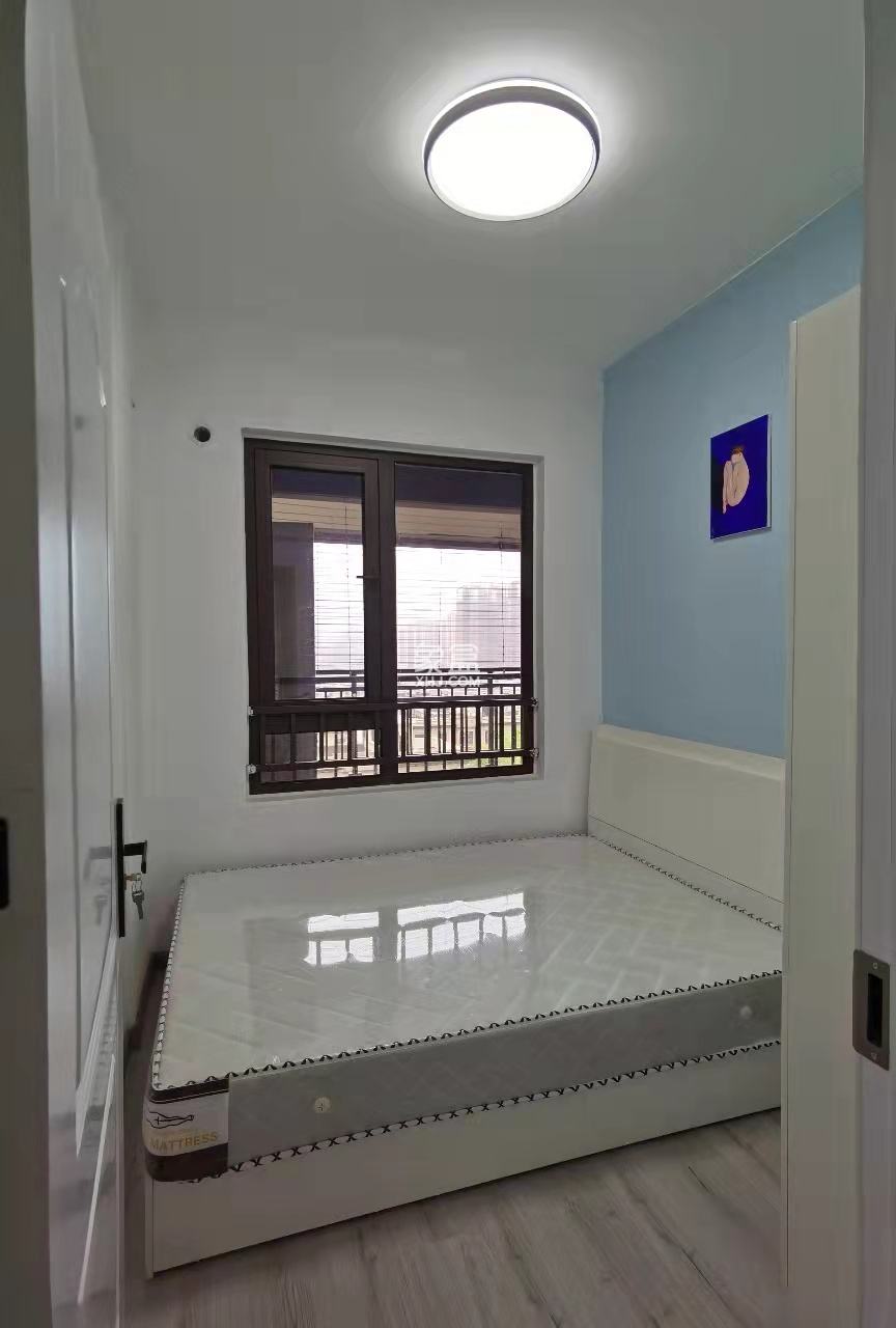 龙湖湘风原著(龙湖湘风星城) 3室2厅1卫 1800.0元/月