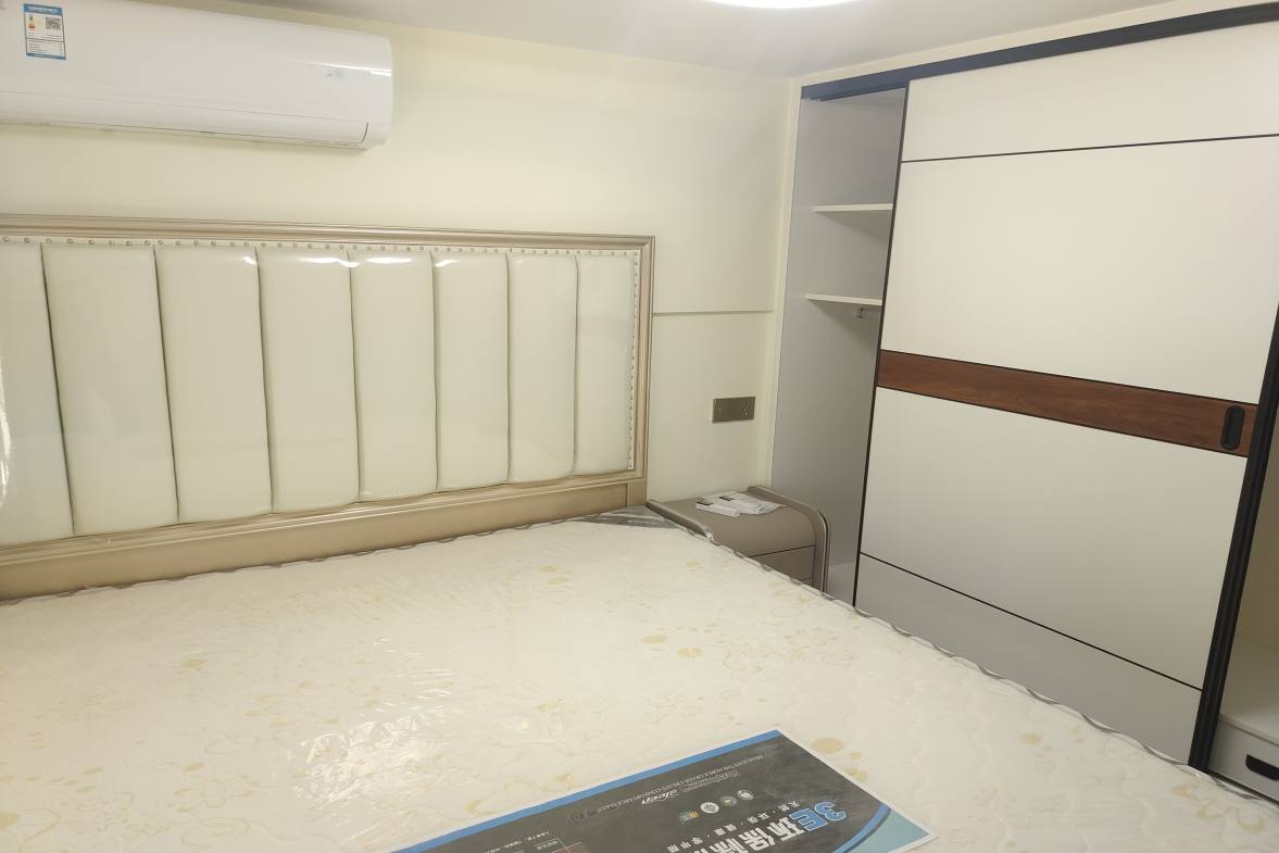 正荣悦玺  2室1厅1卫    2600.0元/月室内图1