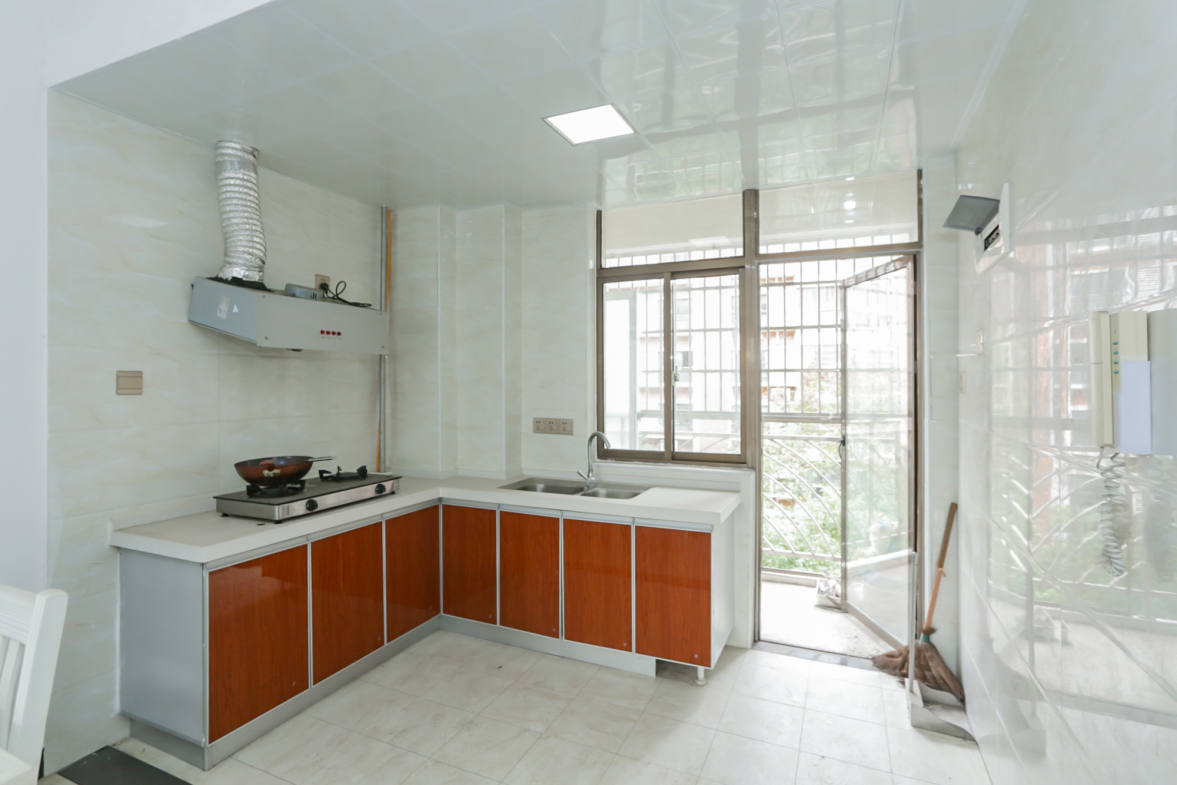 丽都桃源（金峰北院二期）  2室2厅1卫    79.5万厨房