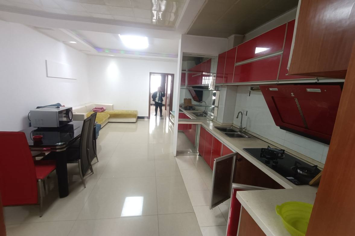 君临新世界  0室0厅0卫    1400.0元/月 君临新世界  0室0厅0卫    1400.0元/月户型图