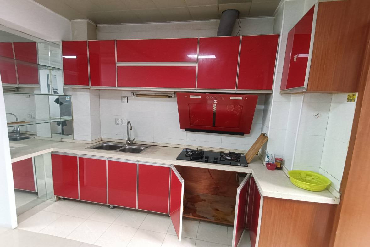 君临新世界  0室0厅0卫    1400.0元/月 君临新世界  0室0厅0卫    1400.0元/月室内图