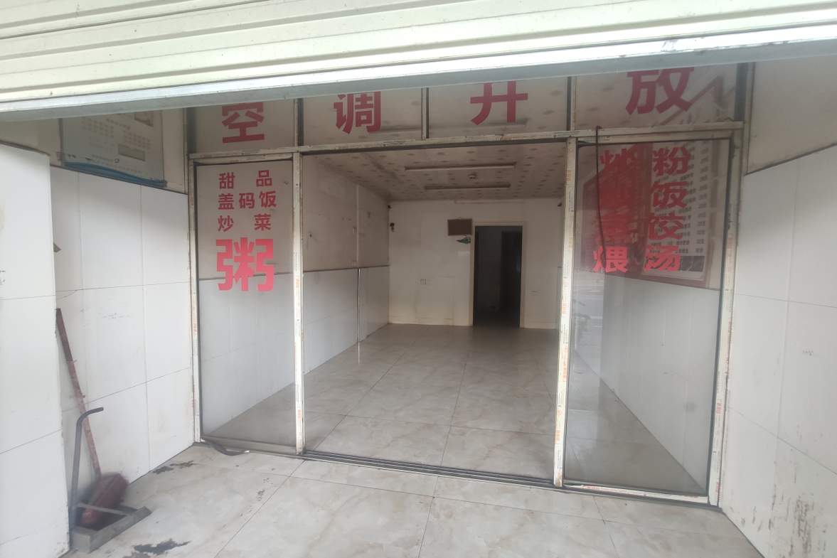 保利商住楼  1室1厅1卫   4200.00元/月室内图1