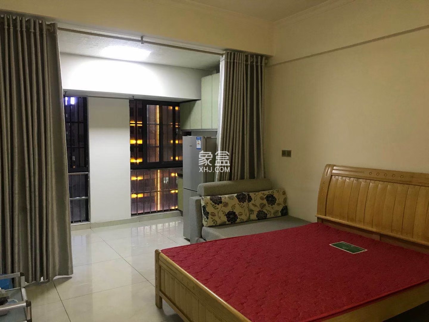 中建岳阳中心  1室1厅1卫   1400.00元/月