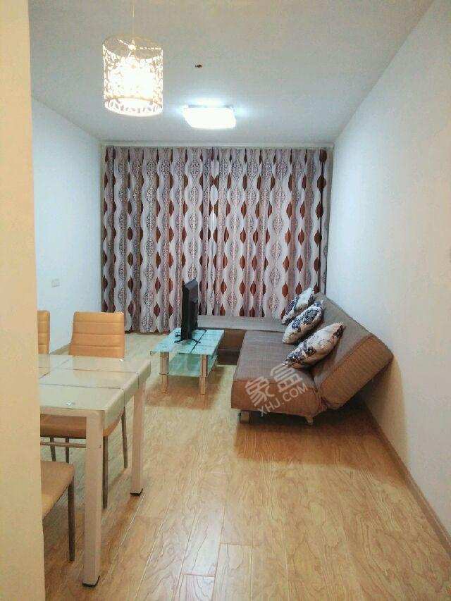 南湖逸家  3室2厅2卫    1800.0元/月室内图