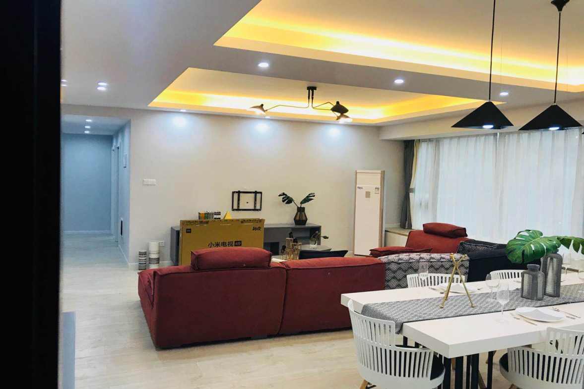 建发鹭洲国际  4室2厅2卫    7000.0元/月 建发鹭洲国际  4室2厅2卫    7000.0元/月室内图