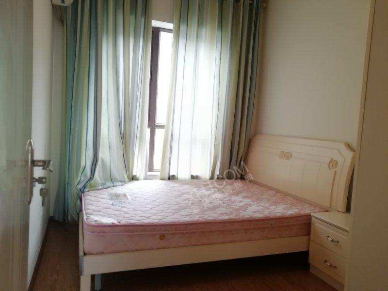 天府豪庭  4室2厅2卫    4500.0元/月 天府豪庭  4室2厅2卫    4500.0元/月室内图