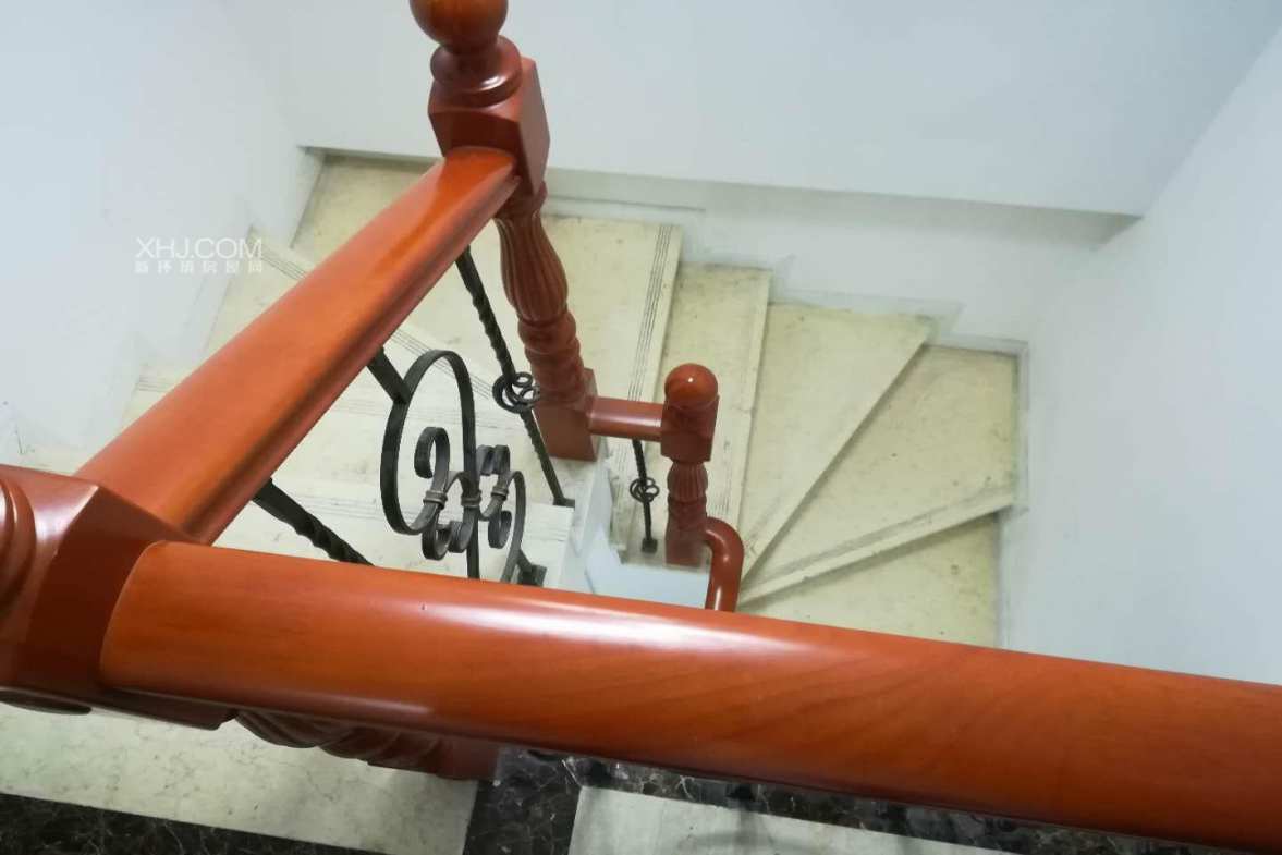 保利星座 1室1厅1卫 2300.0元/月 保利星座 1室1厅1卫 2300.0元/月室内图