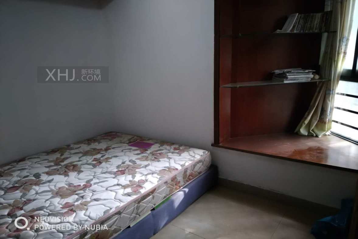 阳光金沙  2室2厅1卫    135.0万客厅