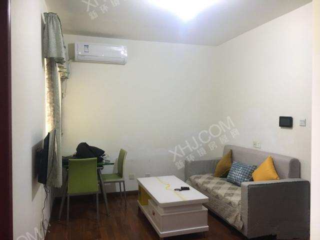 保利香槟光华 2室1厅1卫 2100.0元/月 保利香槟光华 2室1厅1卫 2100.0元/月室内图