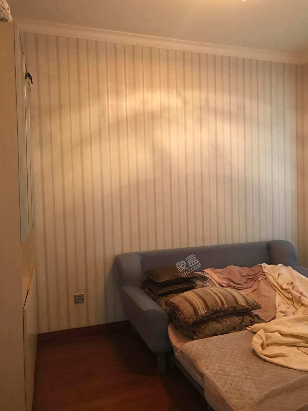 华润凤凰城一期  3室2厅2卫    6500.0元/月室内图