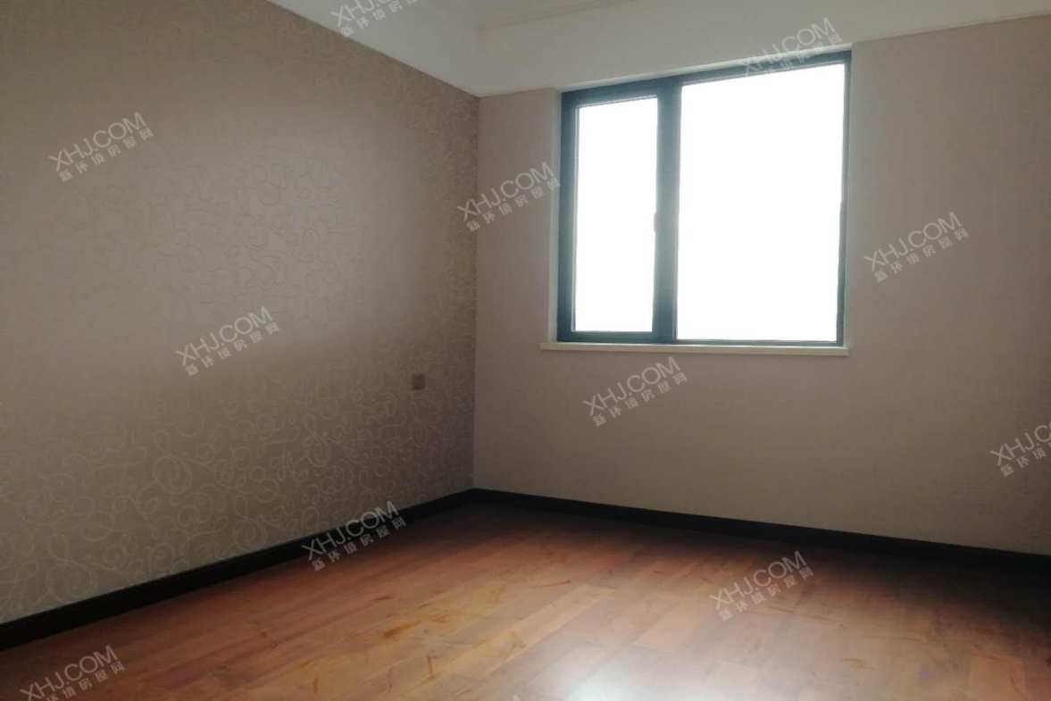 龙湖世纪峰景  4室2厅2卫   8000.00元/月室内图