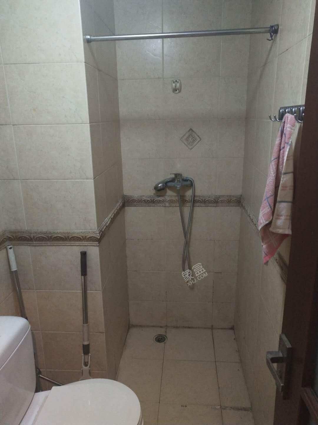 海棠月色  1室0厅1卫    1500.0元/月 海棠月色  1室0厅1卫    1500.0元/月室内图