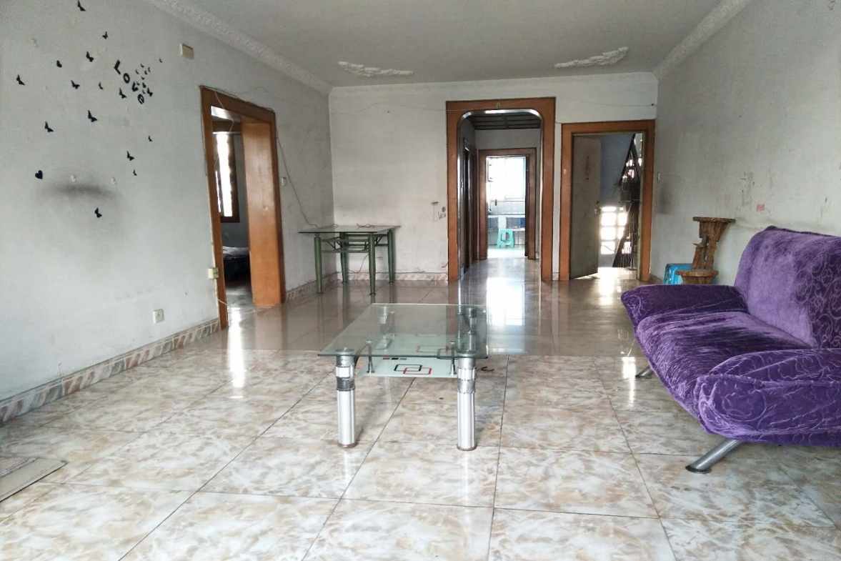 中鹏花园B区  3室2厅1卫    1500.0元/月室内图