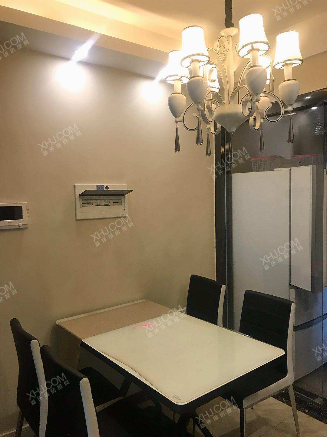 蜀都中心二期  3室2厅2卫    5300.0元/月室内图