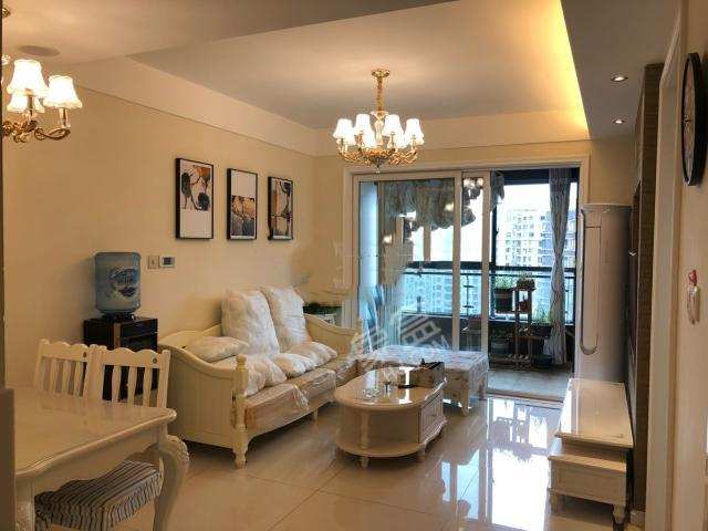 蓝光sofa社区  2室2厅1卫    2800.0元/月 蓝光sofa社区  2室2厅1卫    2800.0元/月室内图1