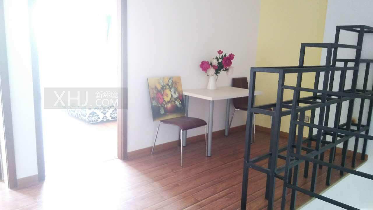 保利百合花园  3室2厅2卫    4500.0元/月室内图