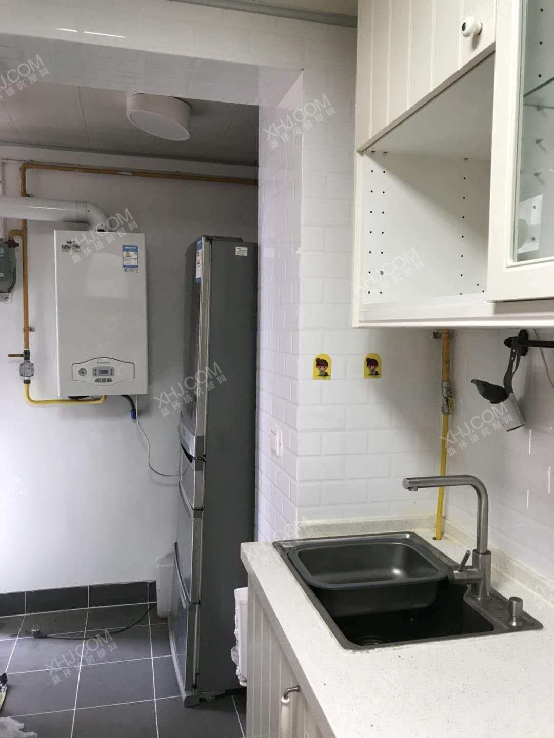 峰度天下  3室1厅1卫    5000.0元/月室内图