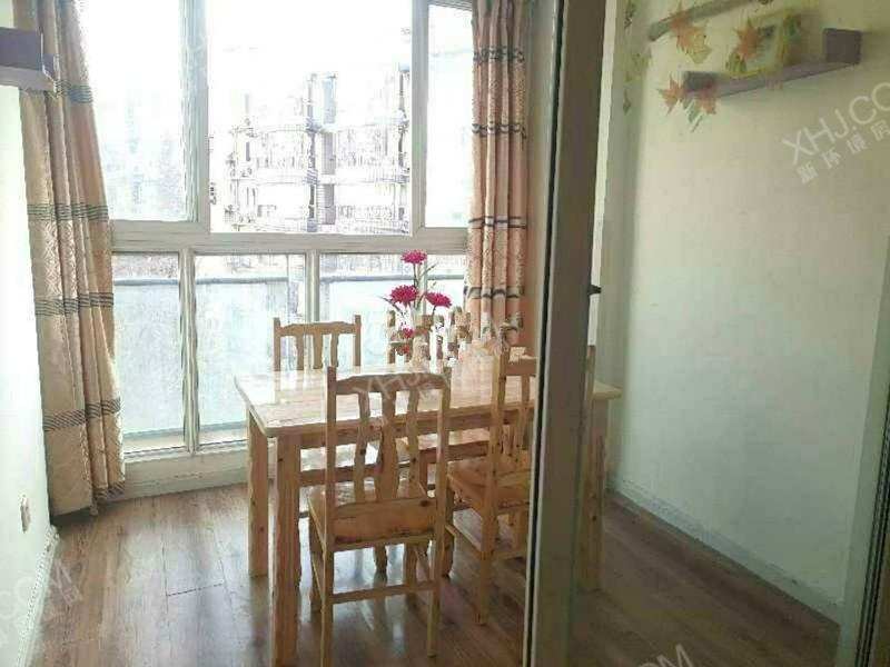 金沙岁月  2室1厅1卫    1800.0元/月室内图