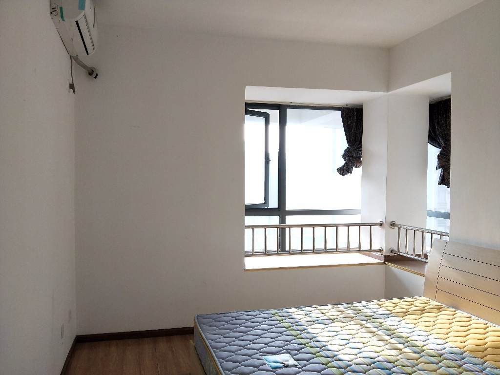 金沙鹭岛二期  2室2厅1卫    2700.0元/月 金沙鹭岛二期  2室2厅1卫    2700.0元/月室内图