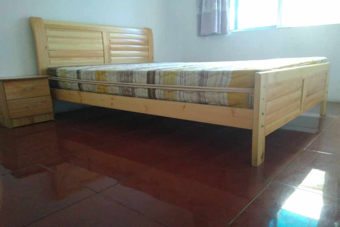 中鹏花园A区  2室2厅1卫    1300.0元/月 中鹏花园A区  2室2厅1卫    1300.0元/月室内图