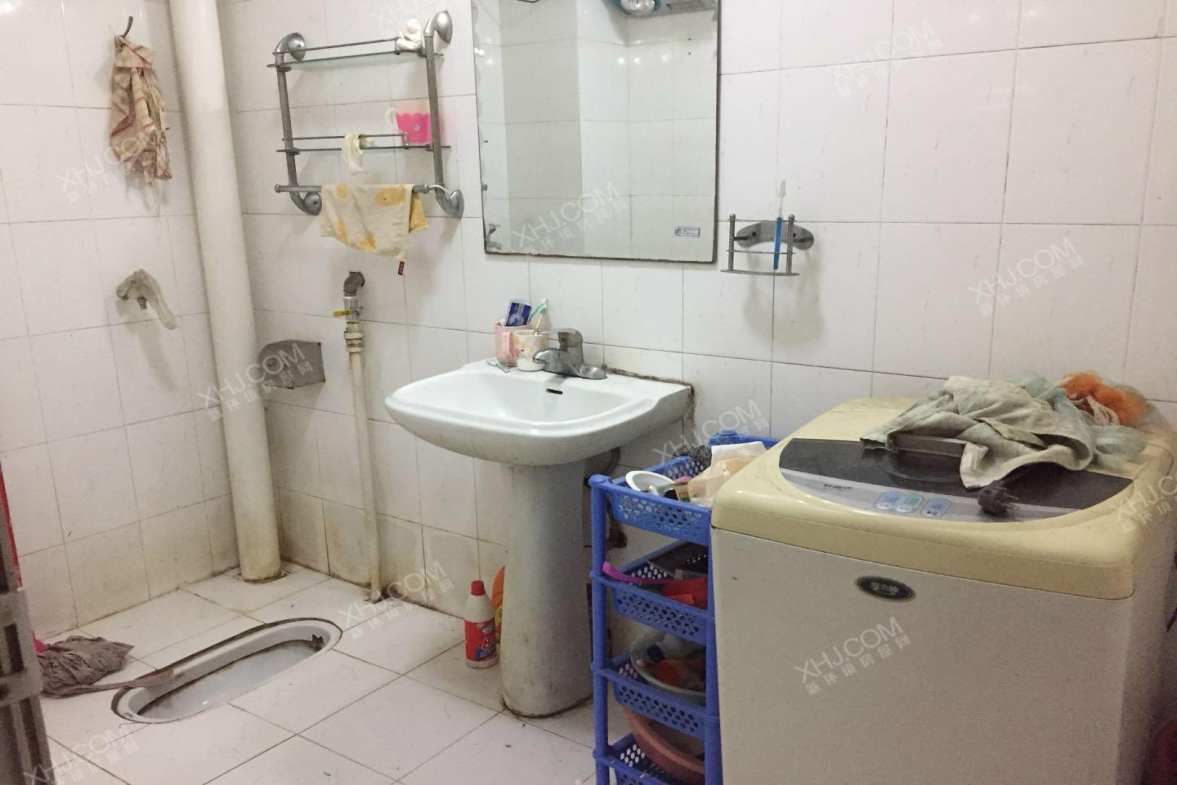 水岸格林  2室1厅1卫    2000.0元/月室内图