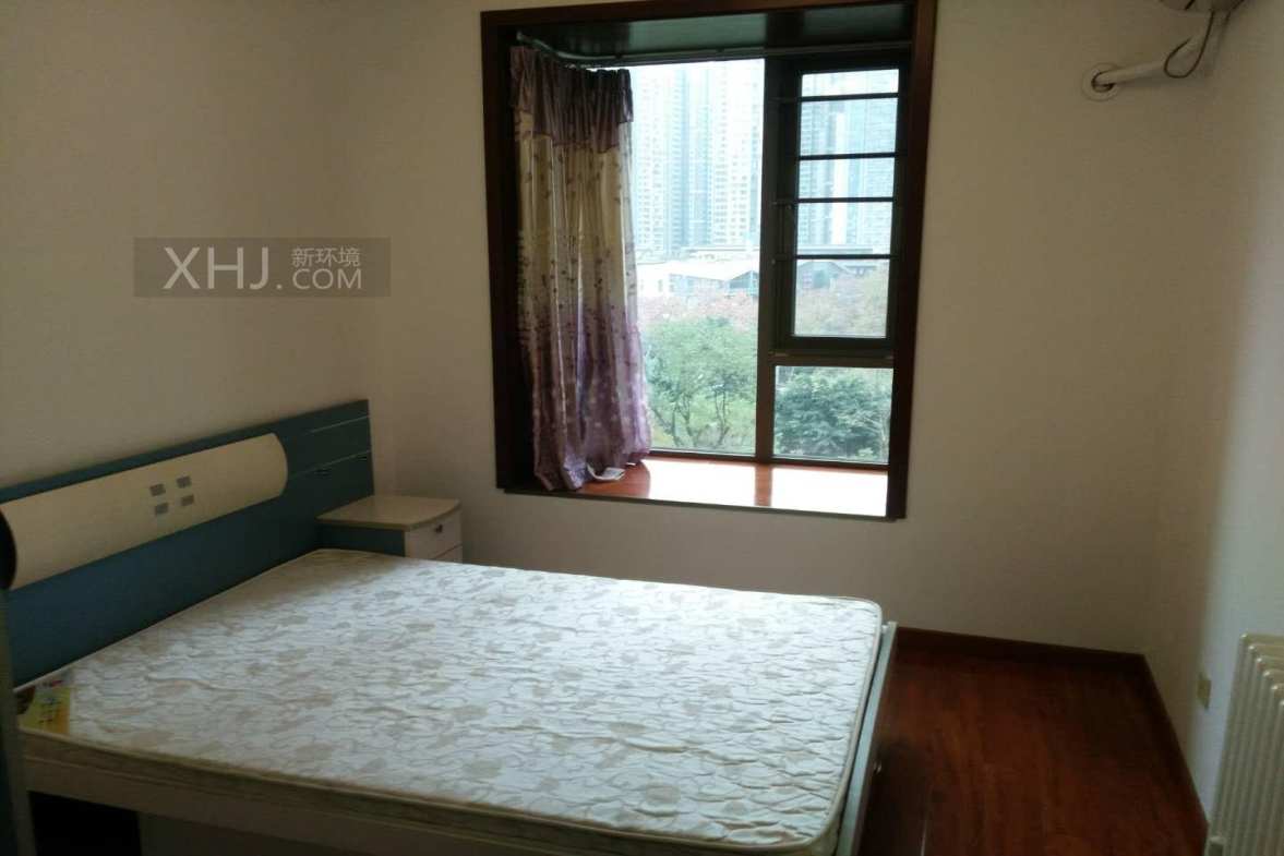 中海兰庭  4室1厅2卫    5800.0元/月 中海兰庭  4室1厅2卫    5800.0元/月室内图