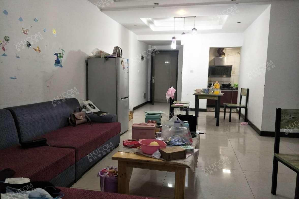 佳兆业君汇上品  3室2厅1卫   173.00万客厅