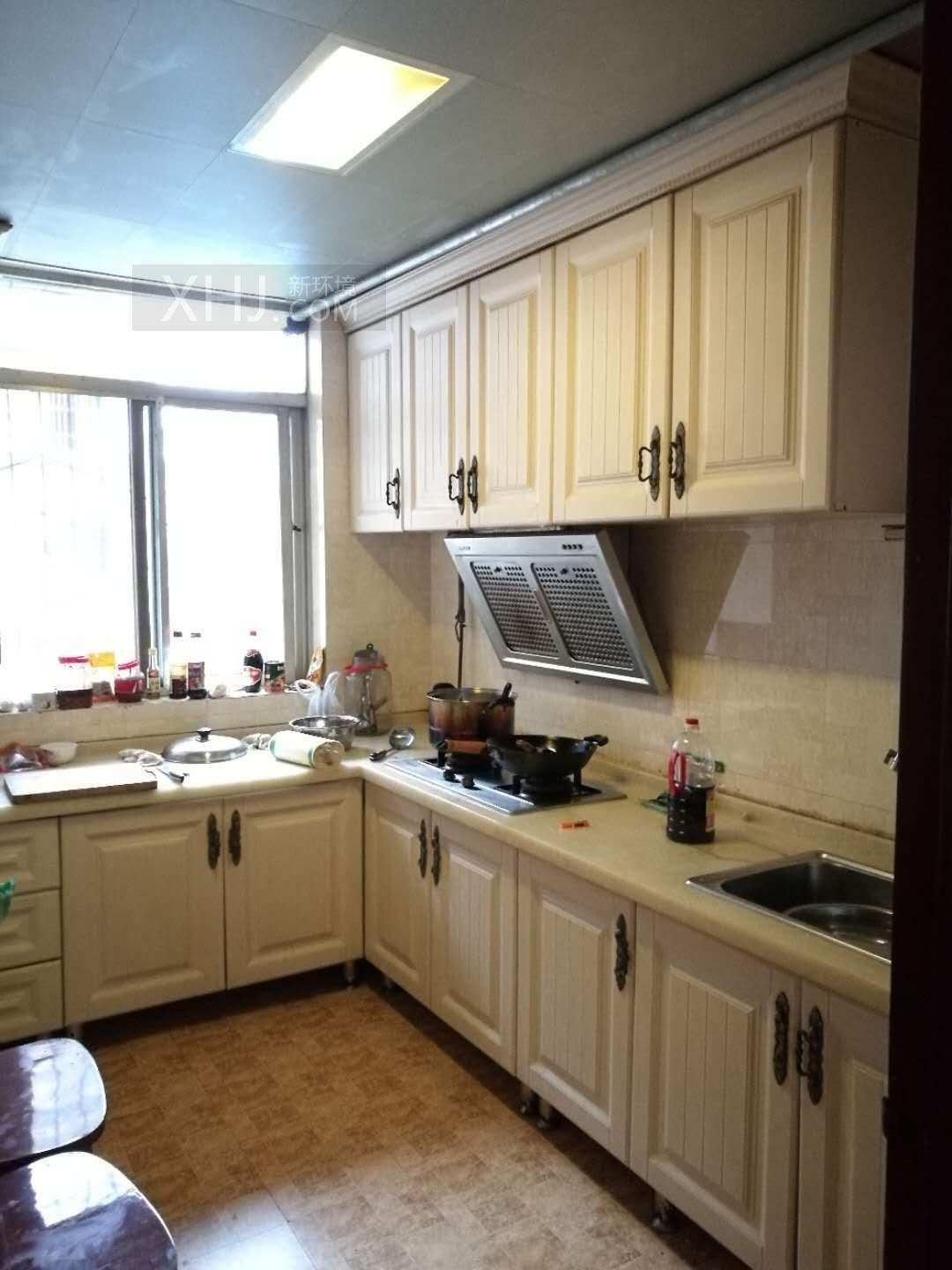 贝森兴苑一期  2室1厅1卫    1700.0元/月 贝森兴苑一期  2室1厅1卫    1700.0元/月室内图1