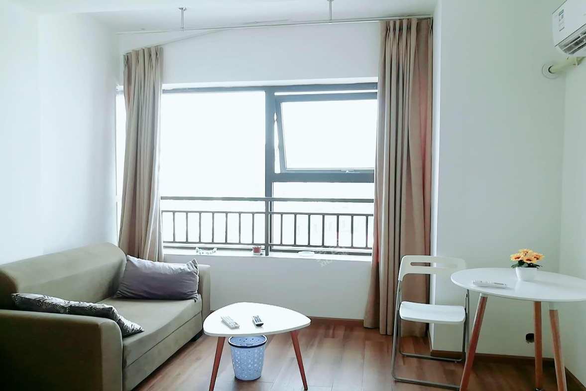 一品CG  1室1厅1卫   1800.00元/月室内图