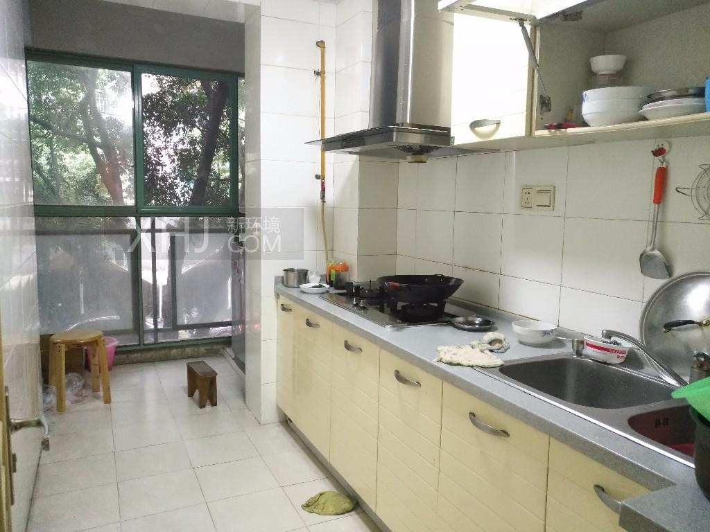 浪琴湾  3室2厅1卫    2600.0元/月室内图