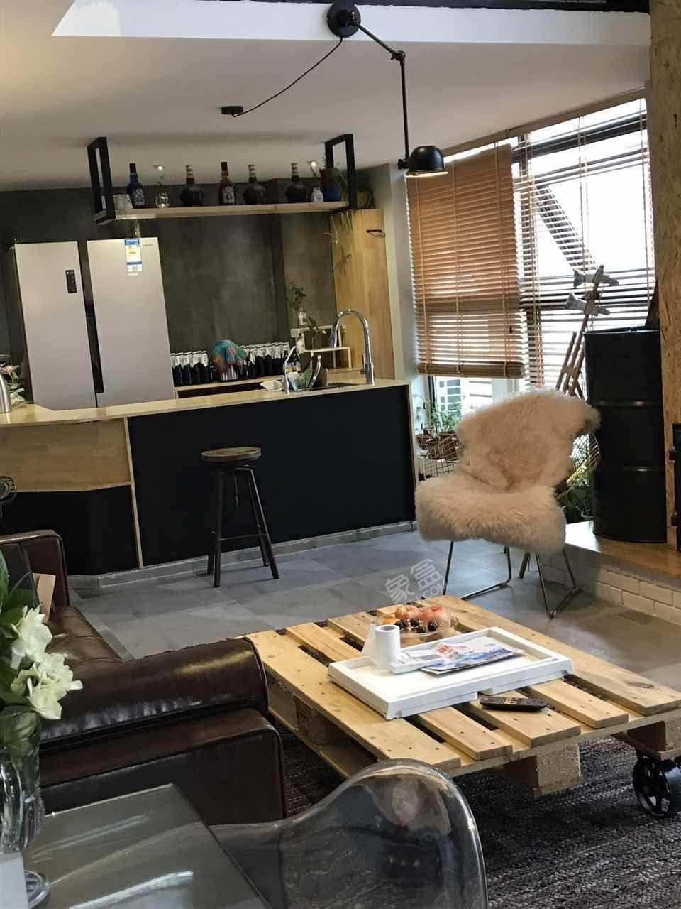 时代晶座  1室3厅1卫    3300.0元/月室内图