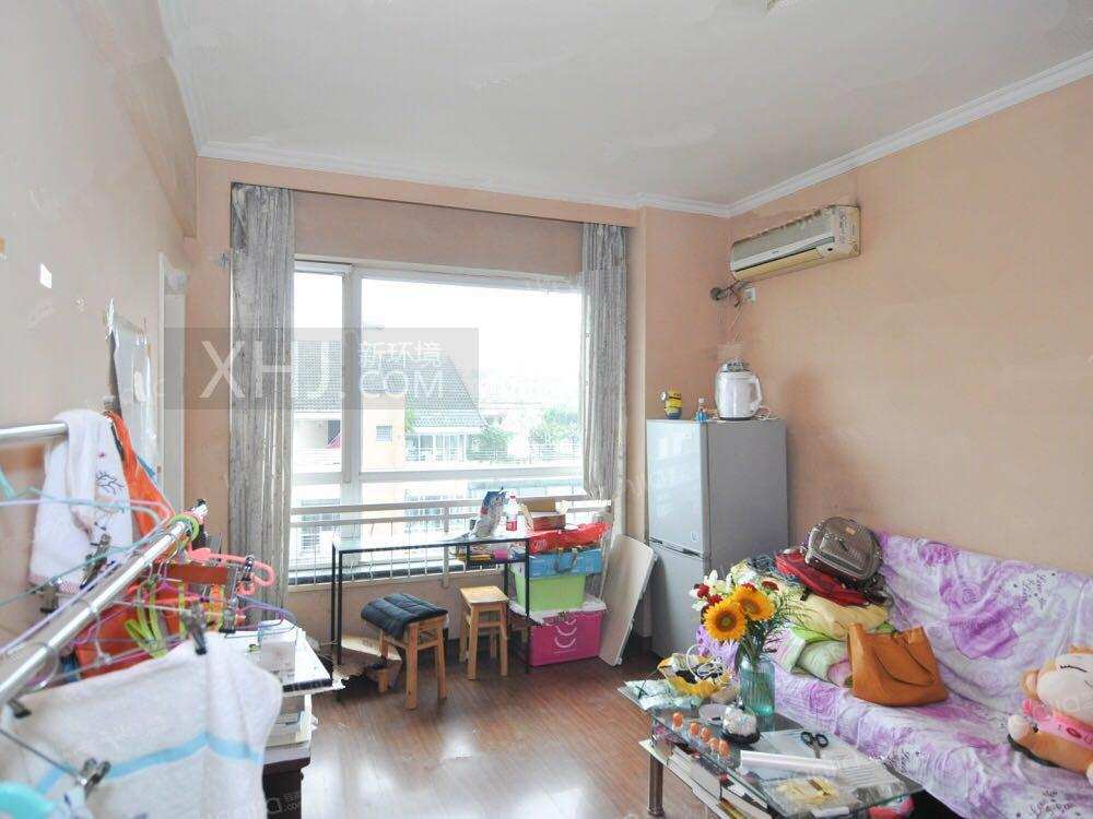 海棠月色  1室1厅1卫    92.0万客厅