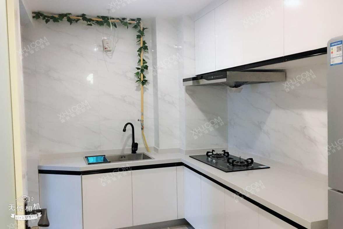 清凤时代城  2室1厅1卫    5500.0元/月室内图