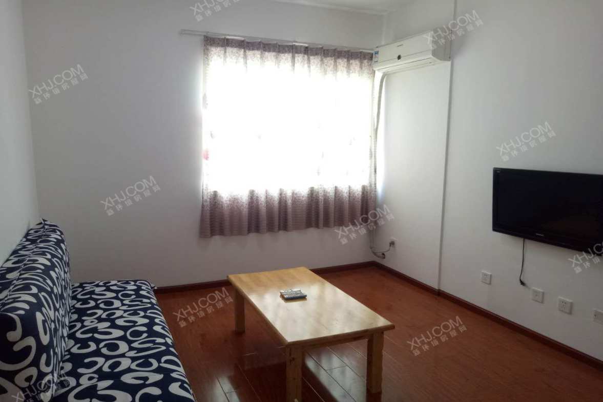 新怡花园  1室1厅1卫    1500.0元/月室内图