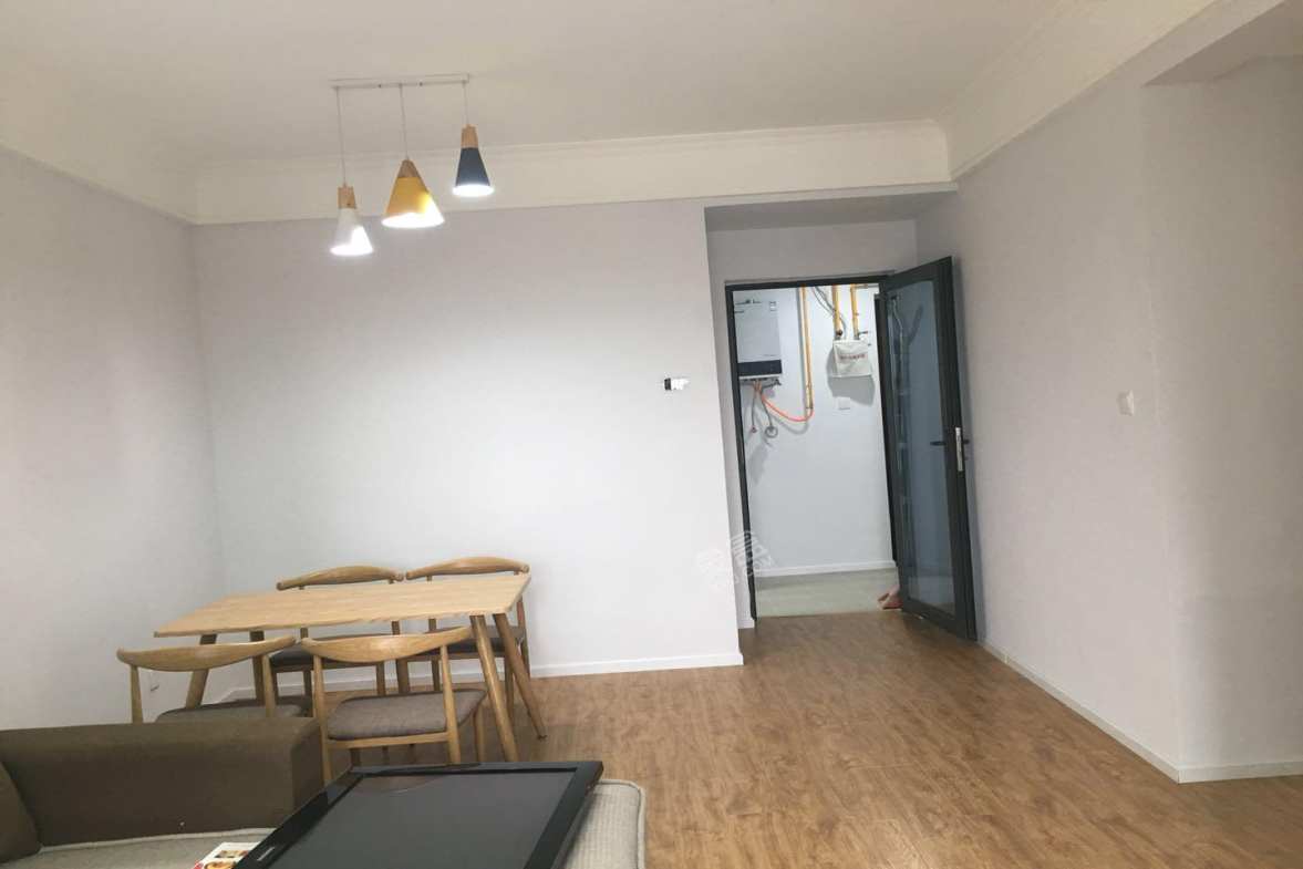 凯德世纪名邸  3室2厅1卫    3700.0元/月室内图