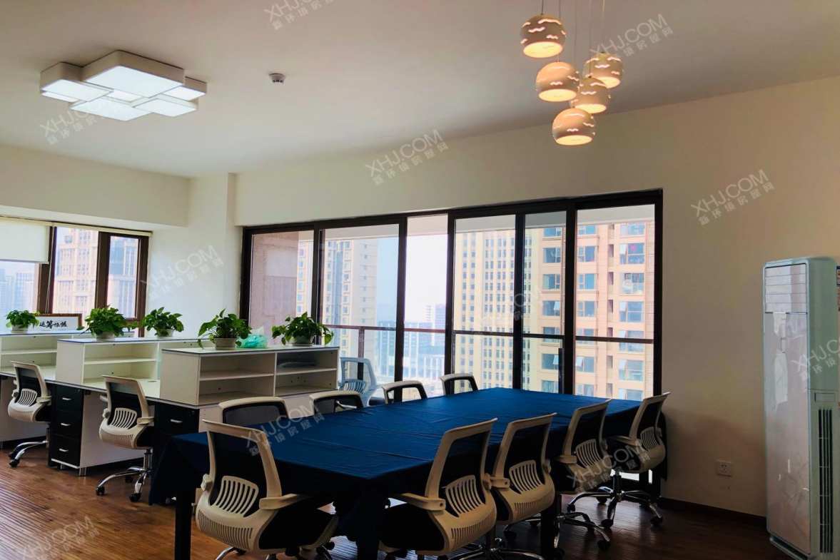 东方希望天祥广场  4室2厅2卫    9500.0元/月 东方希望天祥广场  4室2厅2卫    9500.0元/月室内图