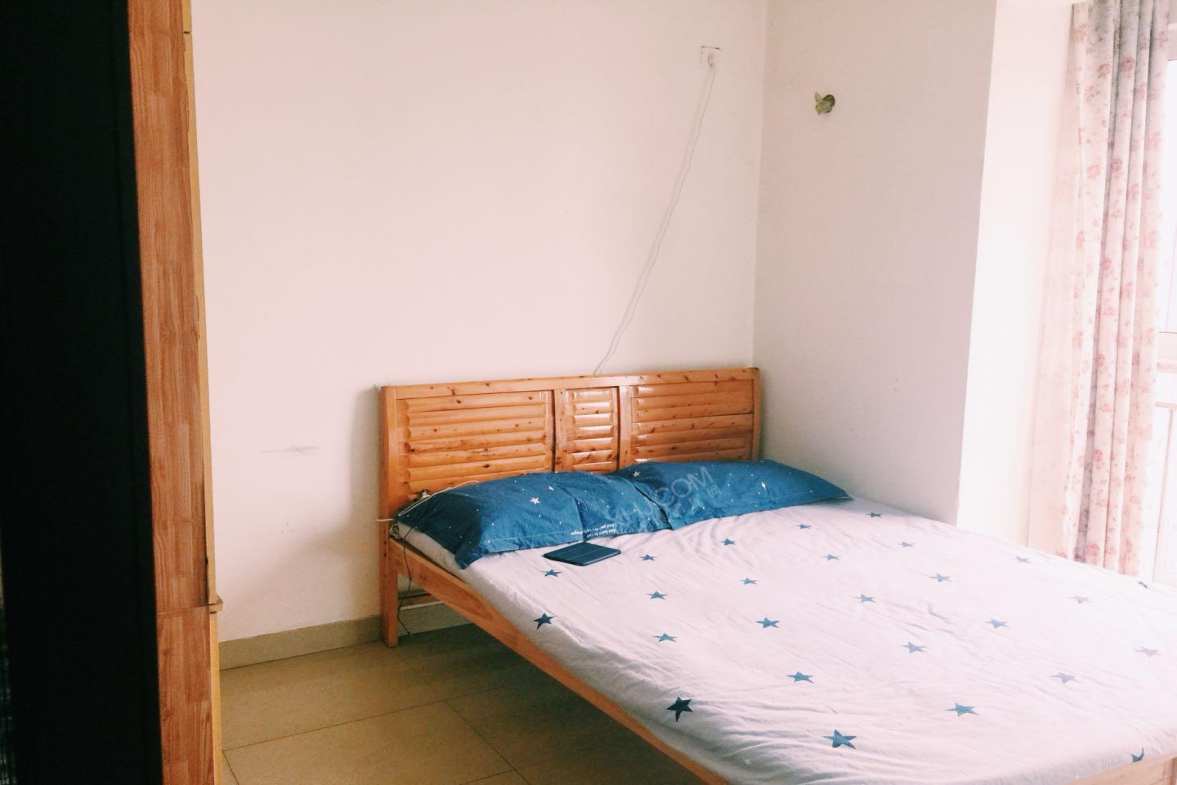 左右小区  1室1厅1卫    1500.0元/月室内图