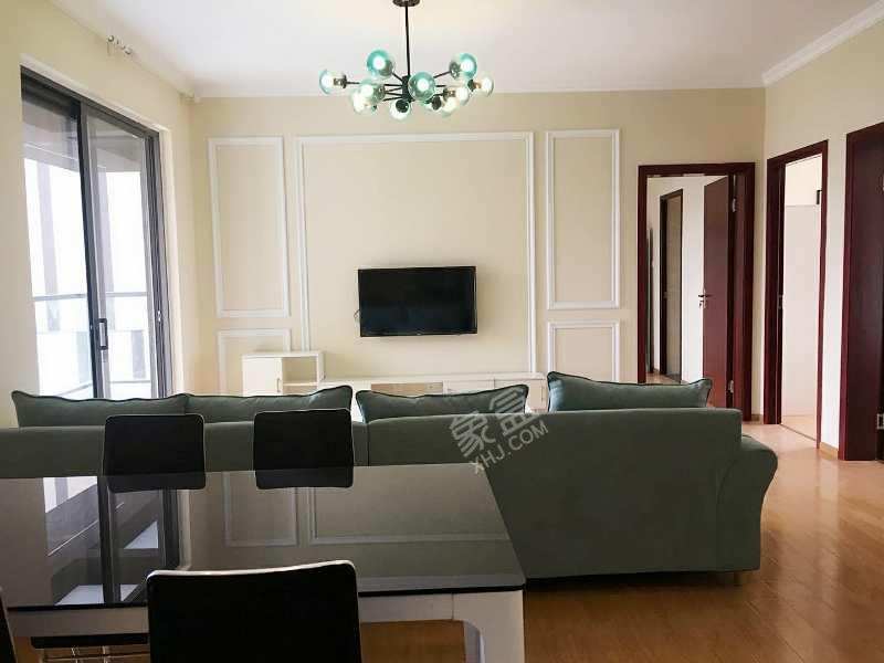 凯德世纪名邸  4室1厅1卫    5000.0元/月 凯德世纪名邸  4室1厅1卫    5000.0元/月室内图