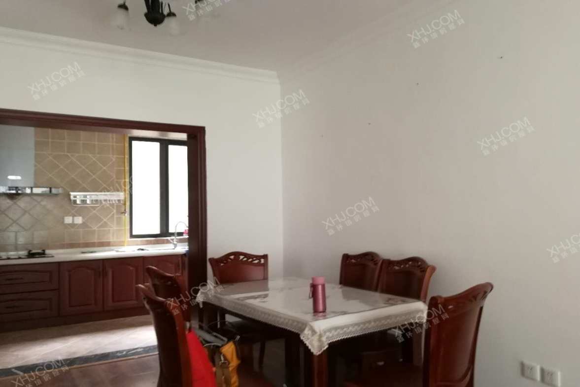 华润凤凰城一期  3室2厅2卫    5000.0元/月 华润凤凰城一期  3室2厅2卫    5000.0元/月室内图