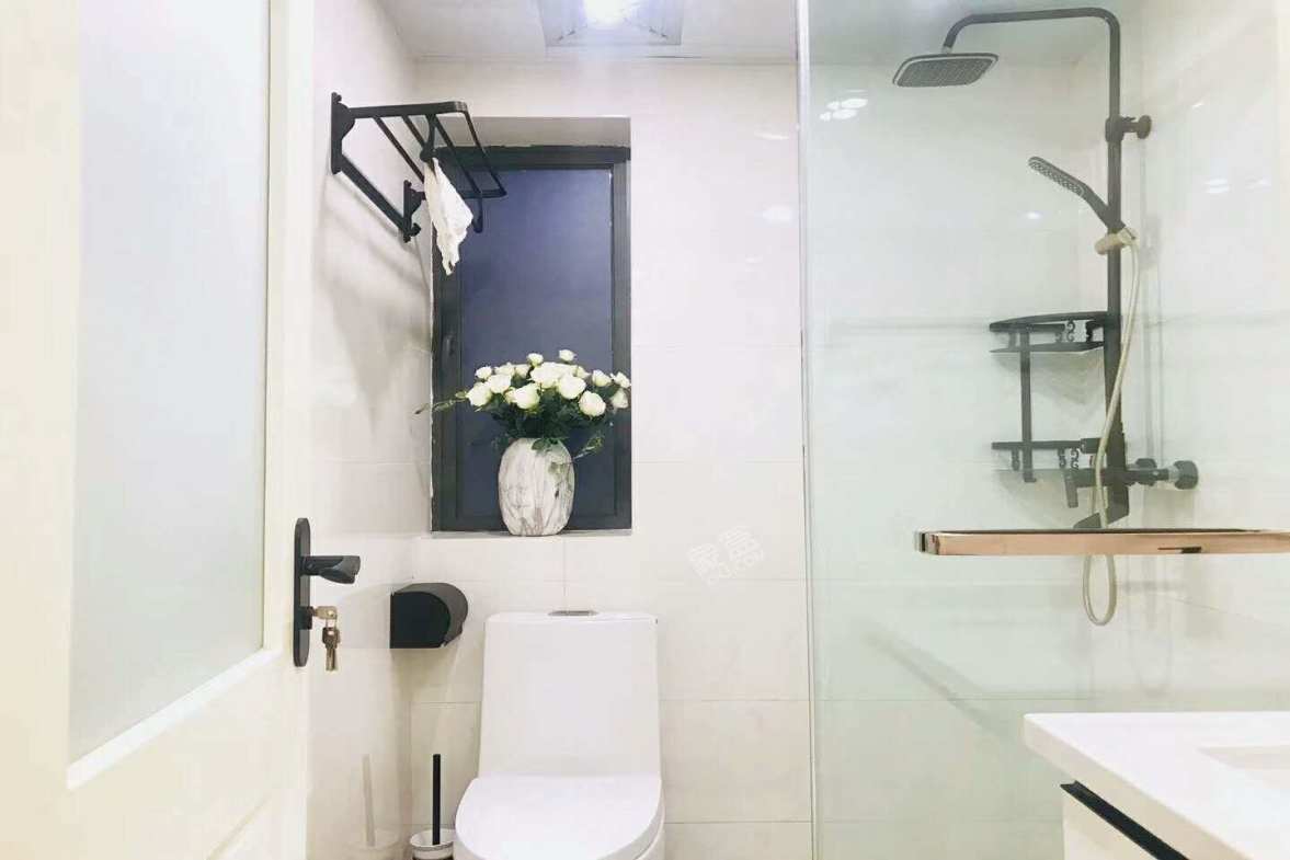 天府豪庭  4室1厅1卫    7000.0元/月室内图