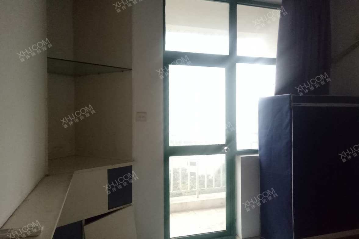 香格里拉 1室1厅1卫 1800.0元/月 香格里拉 1室1厅1卫 1800.0元/月室内图