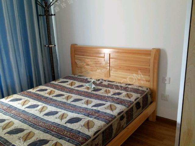 馨光华庭  1室1厅1卫    1500.0元/月 馨光华庭  1室1厅1卫    1500.0元/月室内图1