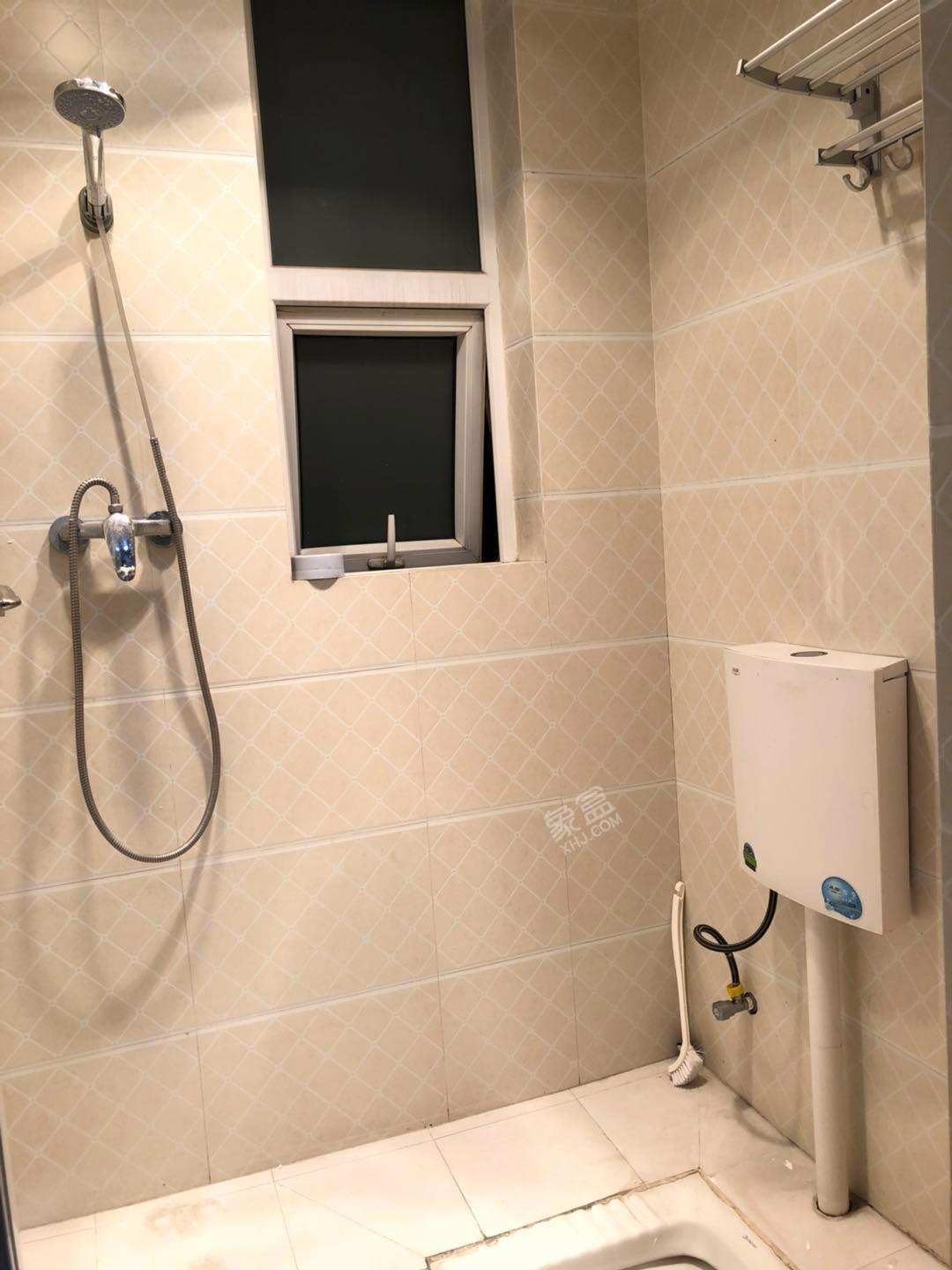 揽胜金沙  1室1厅1卫    2200.0元/月 揽胜金沙  1室1厅1卫    2200.0元/月室内图