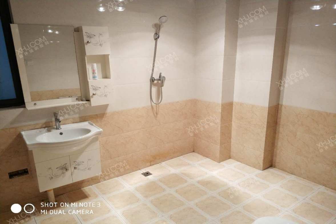 航天城上城 3室2厅1卫 4200.0元/月 航天城上城 3室2厅1卫 4200.0元/月室内图