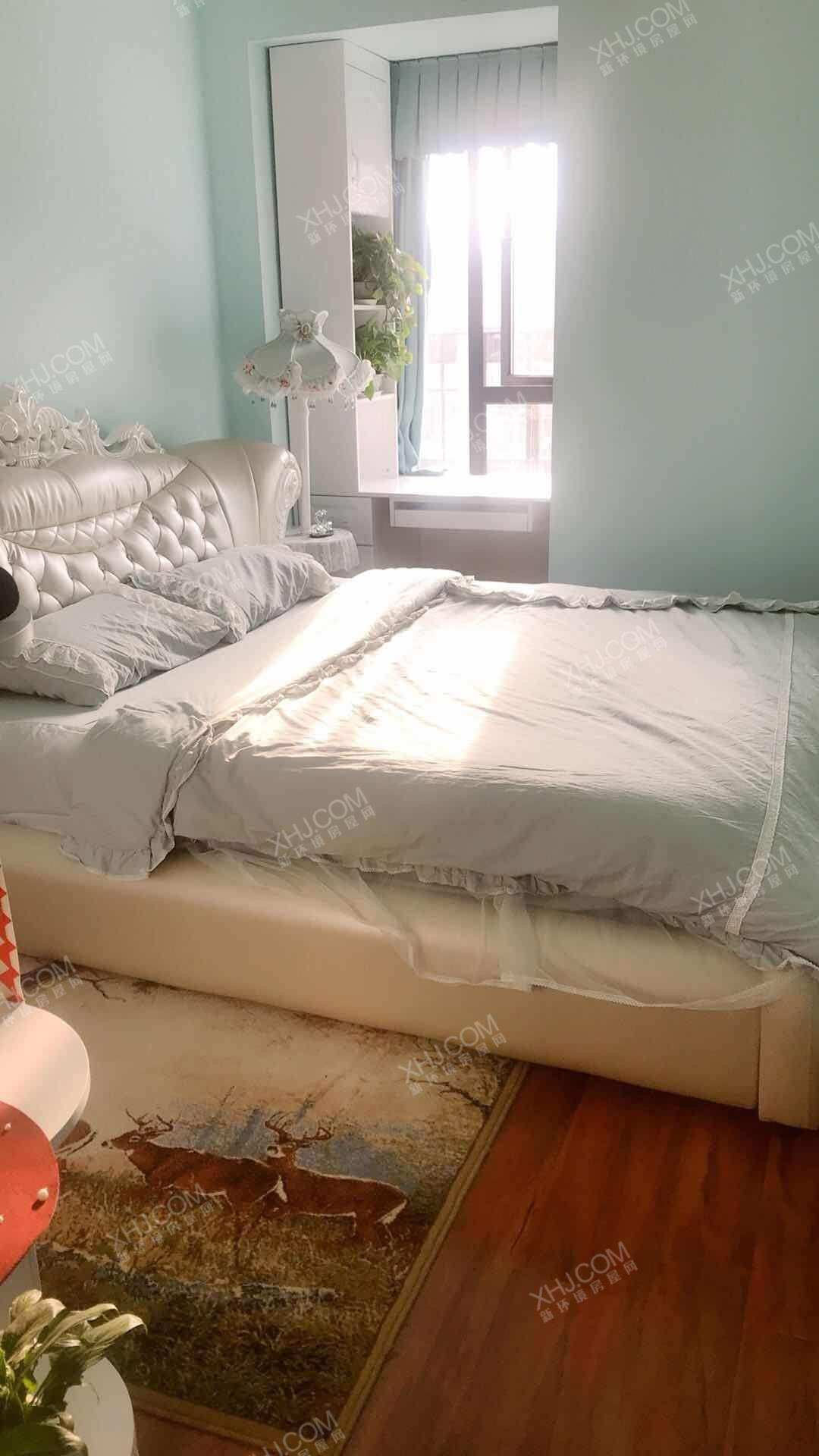 世龙广场  1室1厅1卫    3100.0元/月室内图