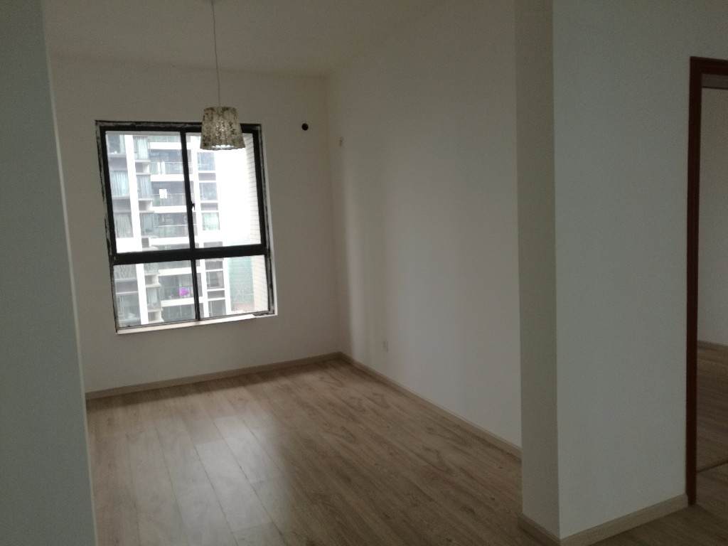 清河阳光  4室2厅2卫    2500.0元/月 清河阳光  4室2厅2卫    2500.0元/月室内图